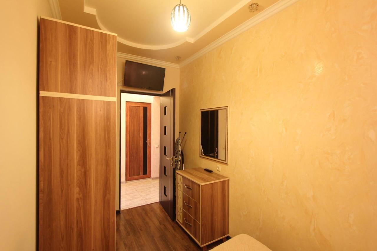 Amiryan Street 1 Bedroom Deluxe Apartment With Balcony Am104 Erivan Exterior foto